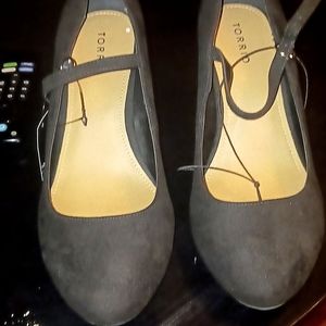 Torrid Mary Jane Pumps size 9.5(ww)